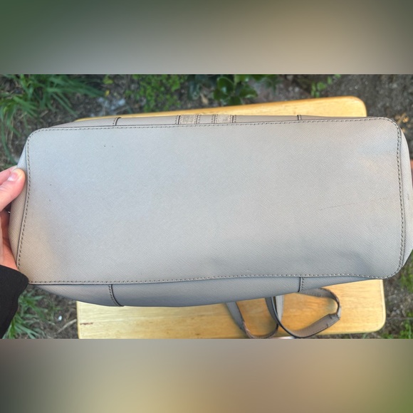 Project Bag! Bally Supra Light Gray Leather and Suede Tote - Picture 4 of 16